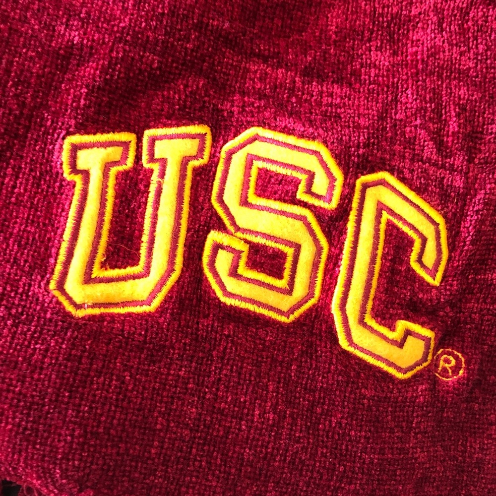 Classic Cardinal Red USC 50”x70” rayon Throw Blanket Back To School